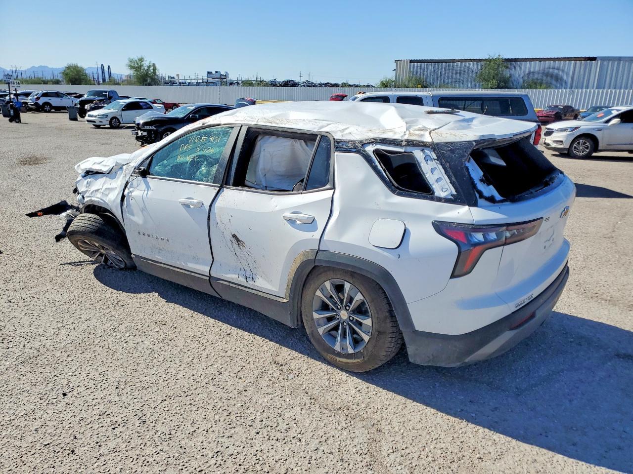 2025 Chevrolet Equinox Lt - Image 2