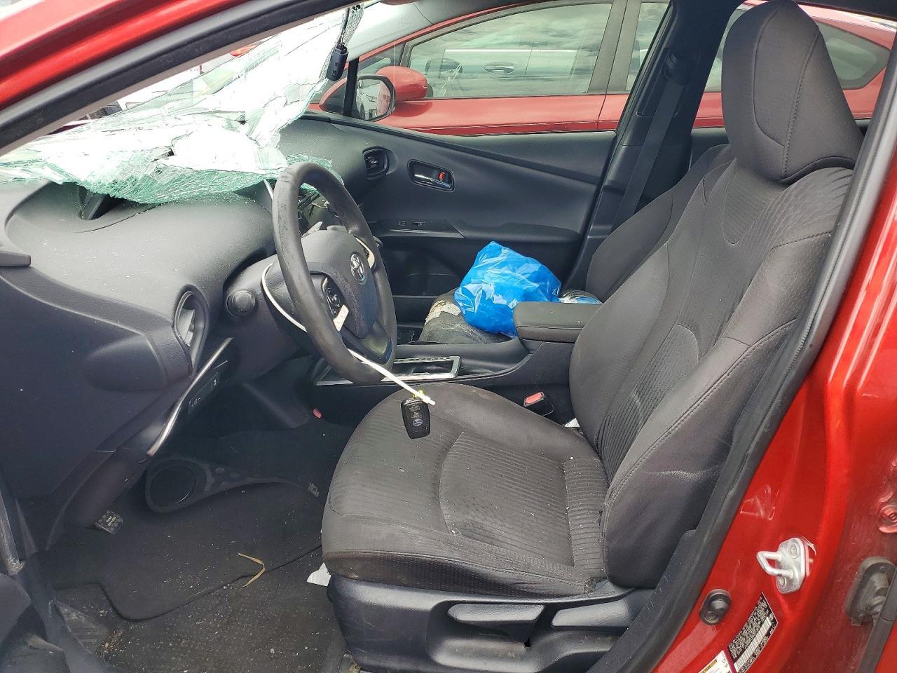 2016 Toyota Prius Two Eco - Фото 7