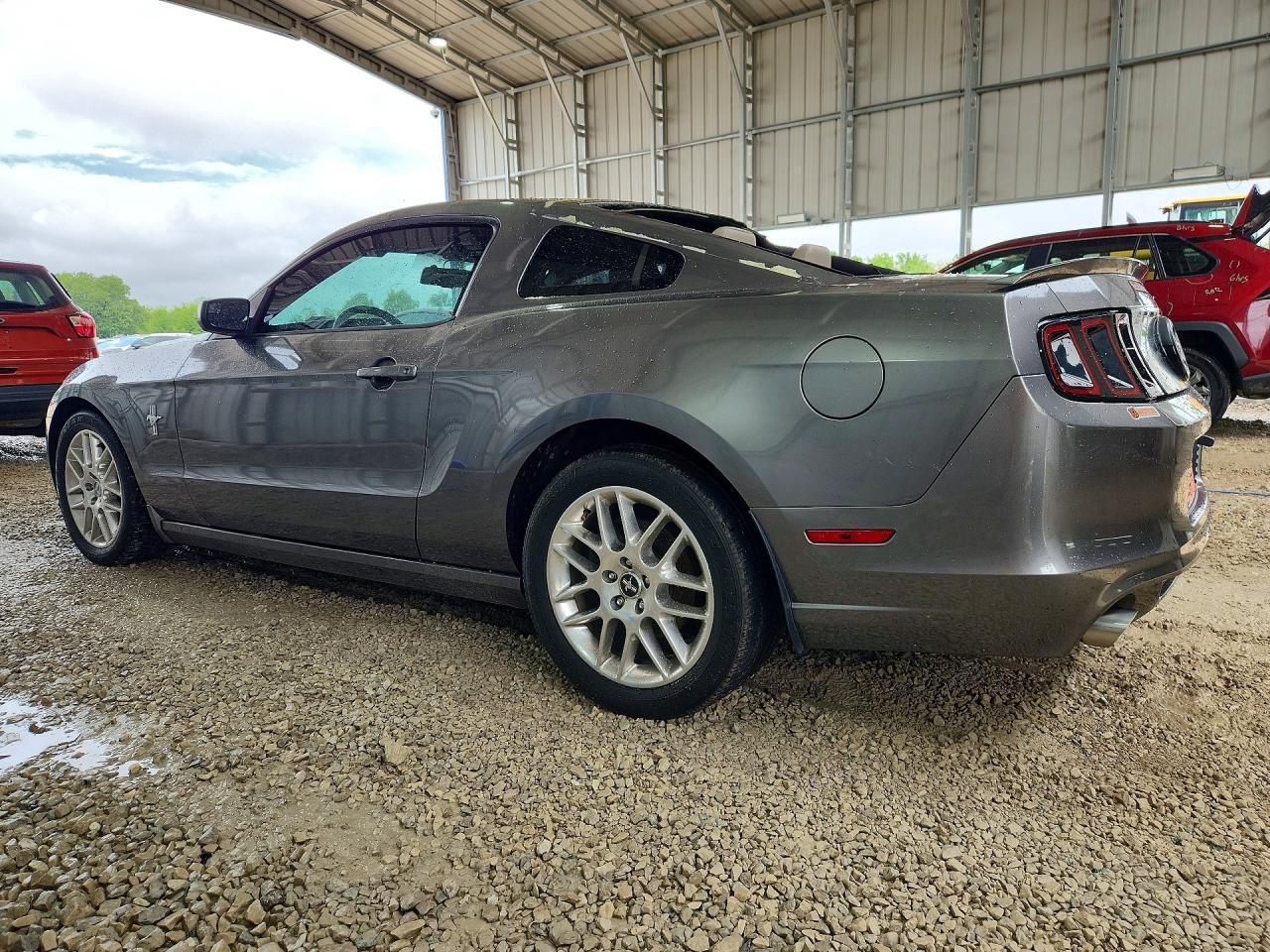 2014 Ford Mustang - Фото 2