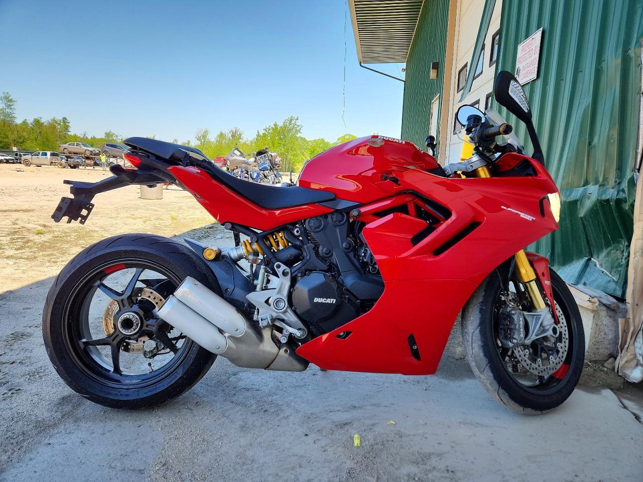 2022 Ducati Supersport