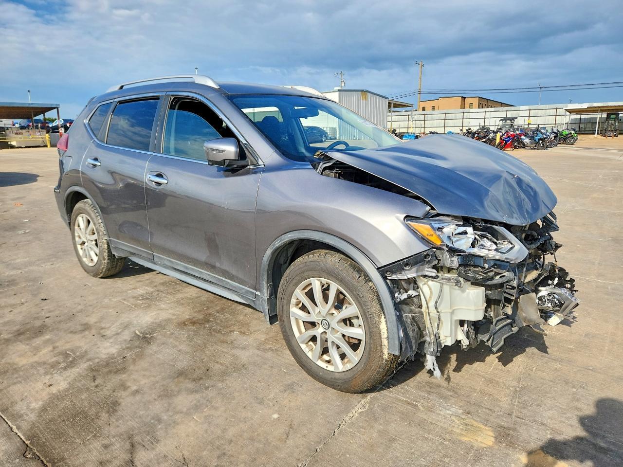 2018 Nissan Rogue Sv - Image 4