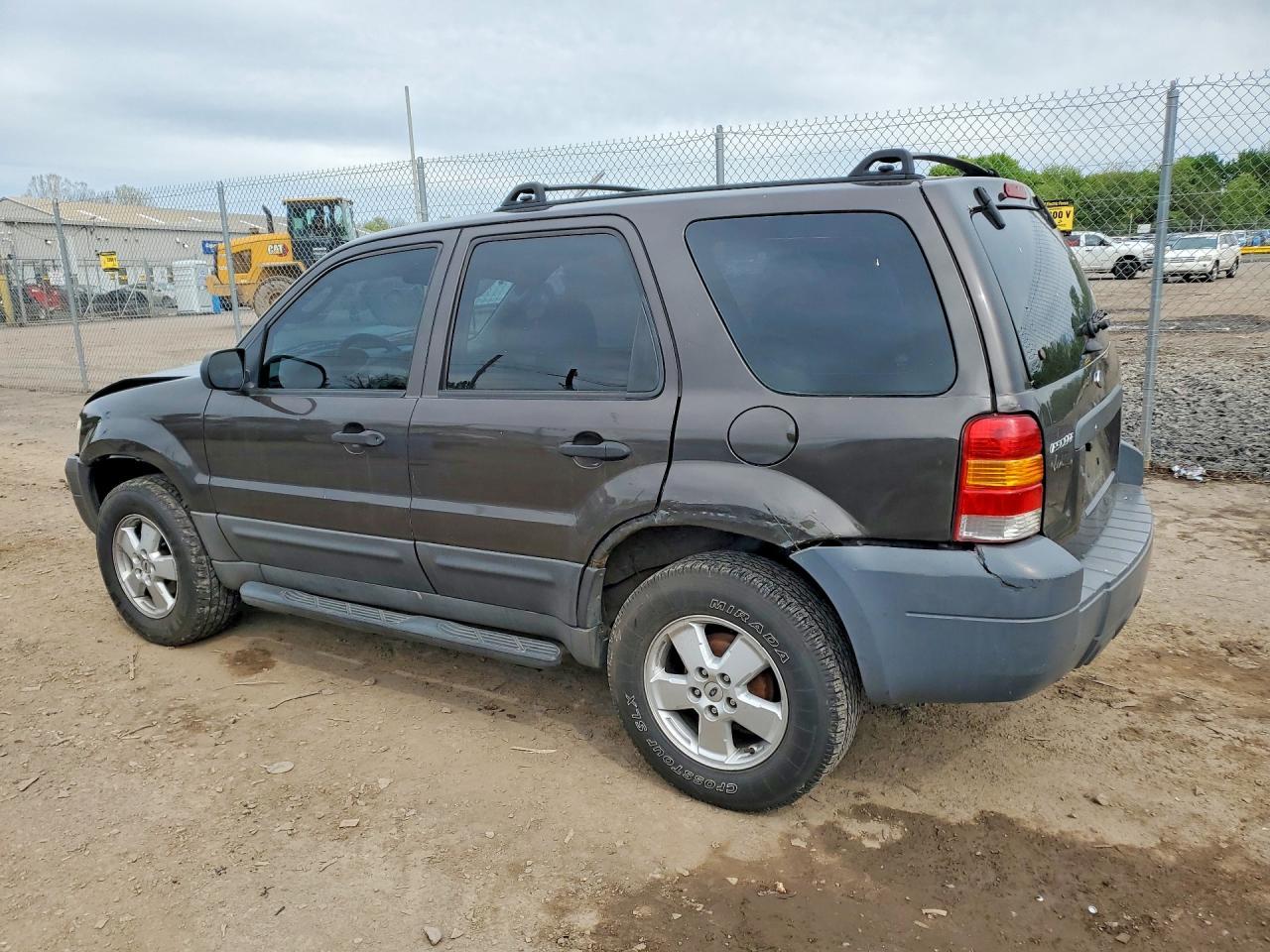 2006 Ford Escape Xls - Фото 2