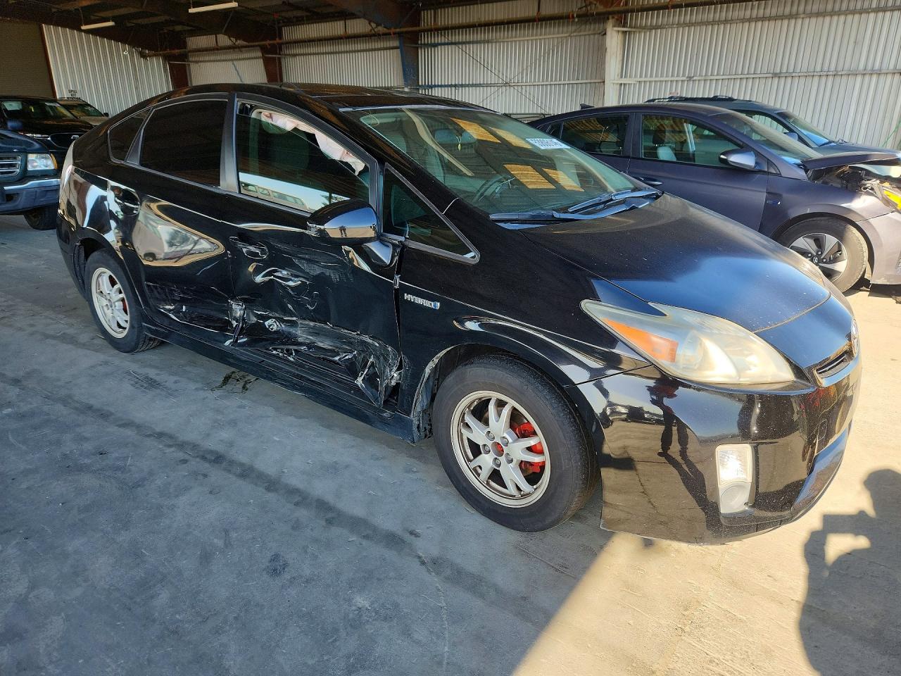 2011 Toyota Prius Four - Фото 4