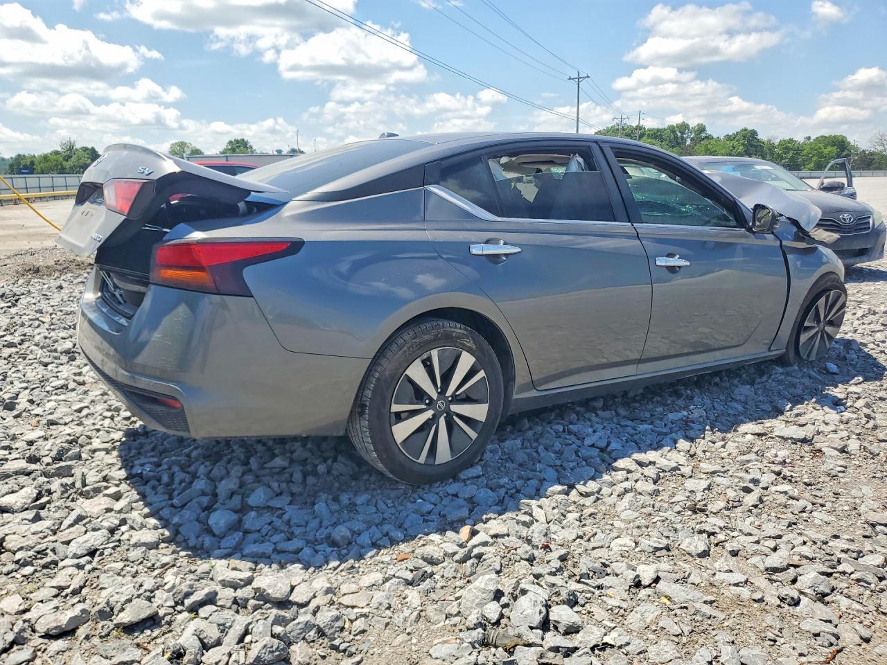 2022 Nissan Altima Sv - Фото 3
