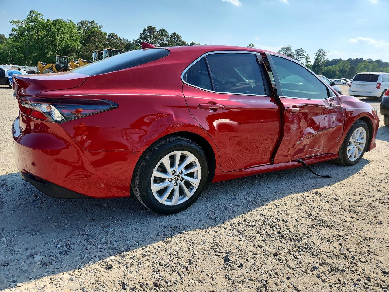 2024 Toyota Camry Le - Фото 3