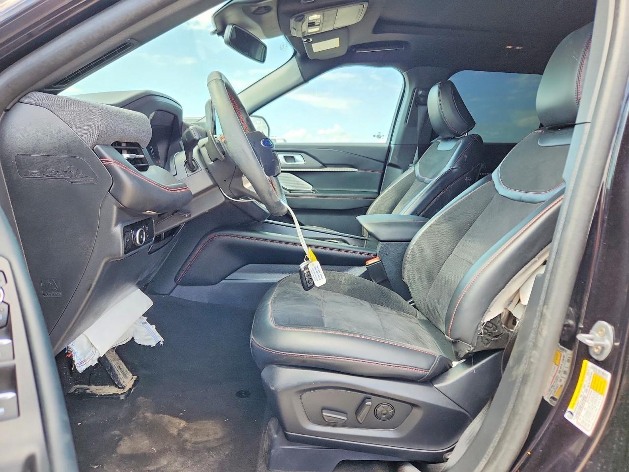 2025 Ford Explorer St - Image 7