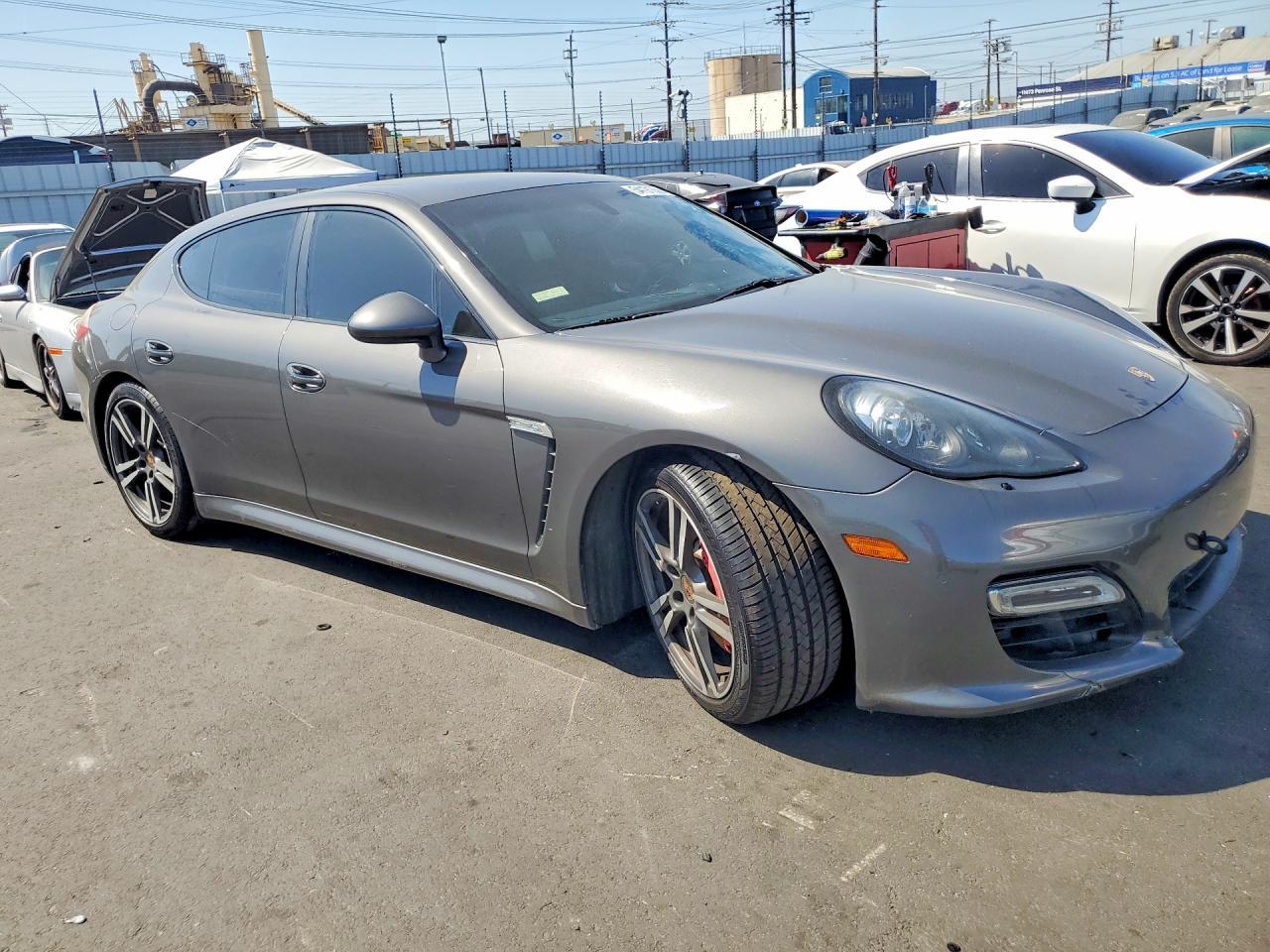 2013 Porsche Panamera Gts - Image 4