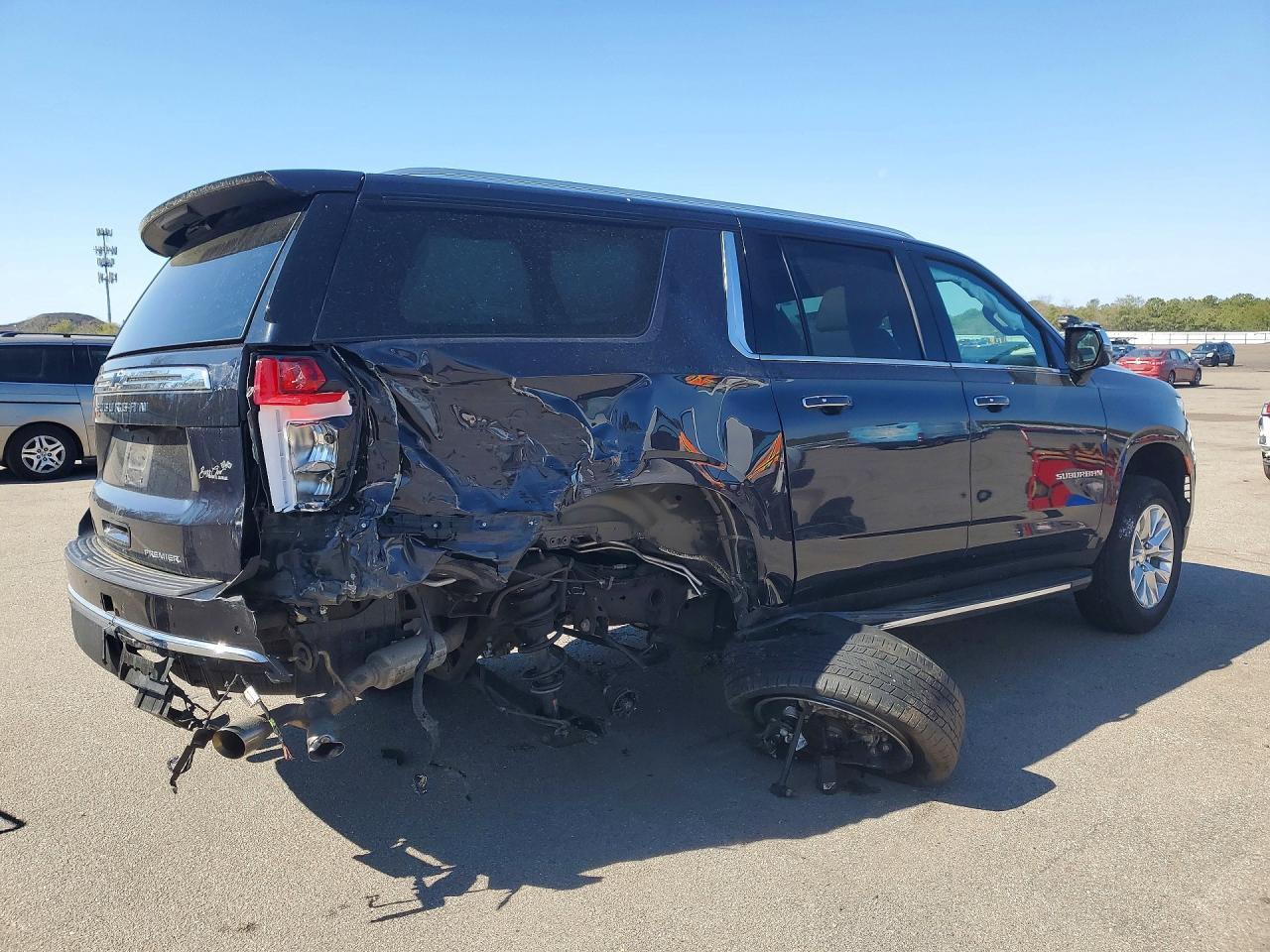 2024 Chevrolet Suburban K1500 Premier - Фото 3