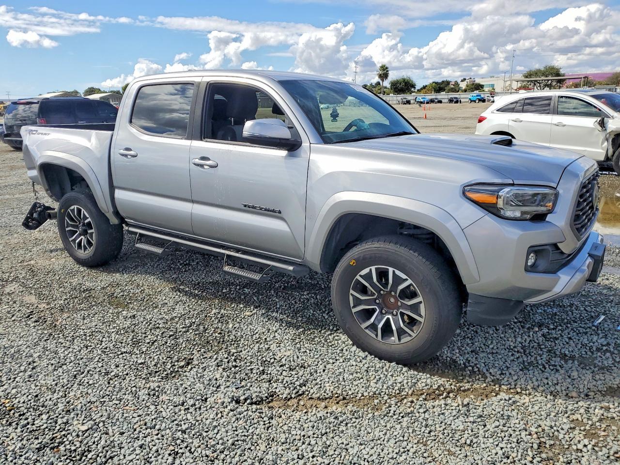 2021 Toyota Tacoma Trd Sport - Image 4