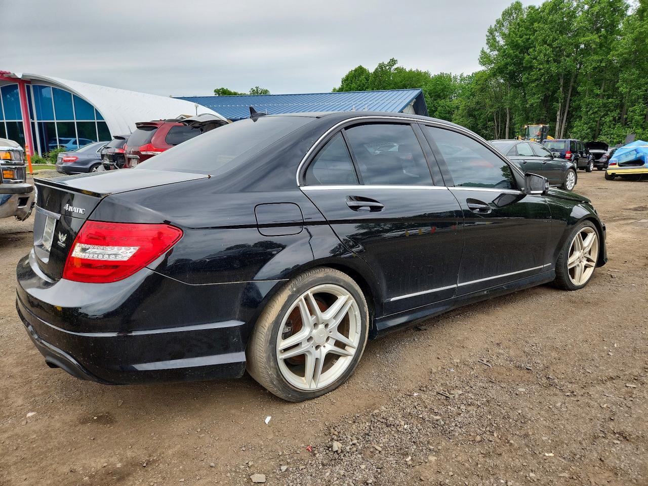 2012 Mercedes-Benz C 300 4Matic - Фото 3