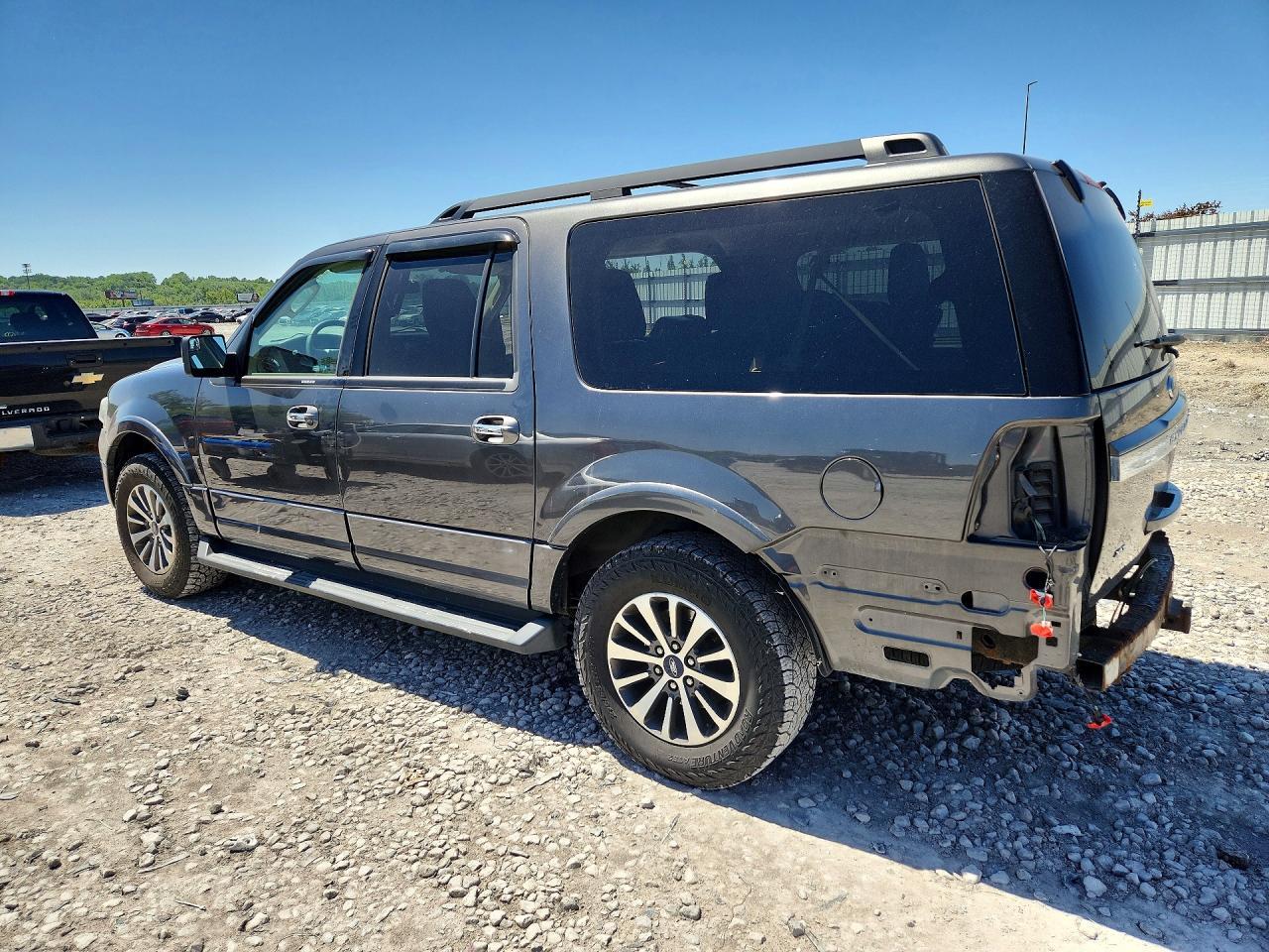 2017 Ford Expedition El Xlt - Image 2