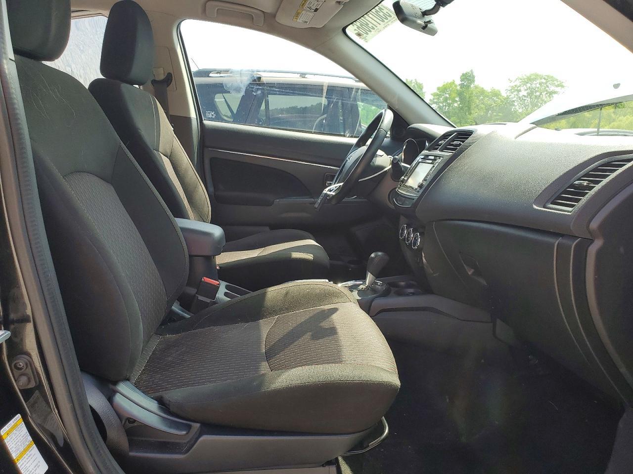 2017 Mitsubishi Outlander Sport Es - Image 7
