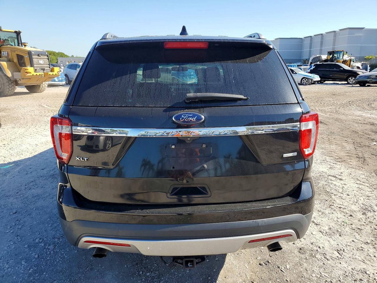 2016 Ford Explorer Xlt - Image 6