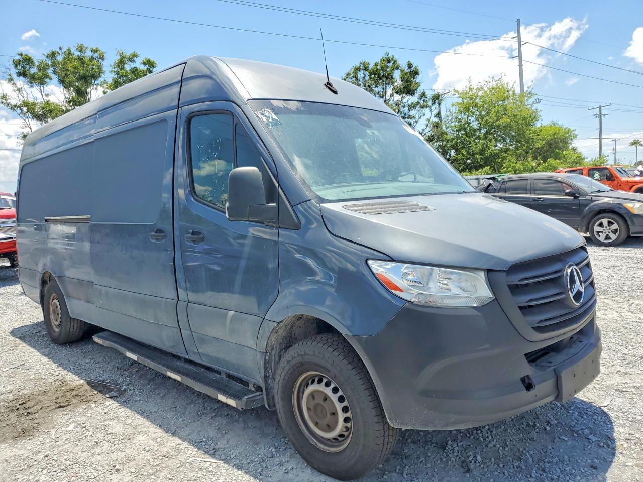 2019 Mercedes Benz Sprinter 2500 Delivery Van - Image 4