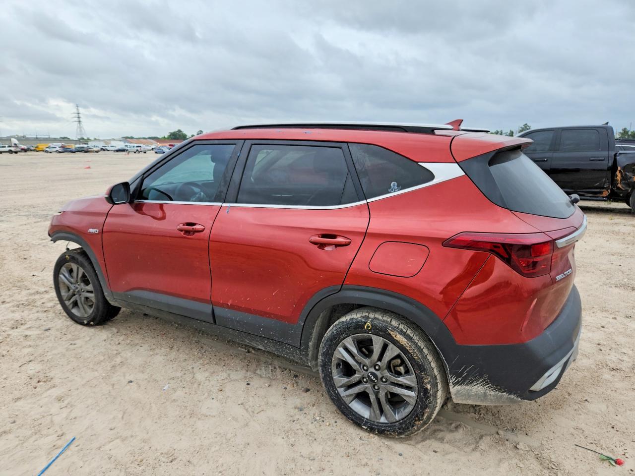 2023 Kia Seltos S - Image 2