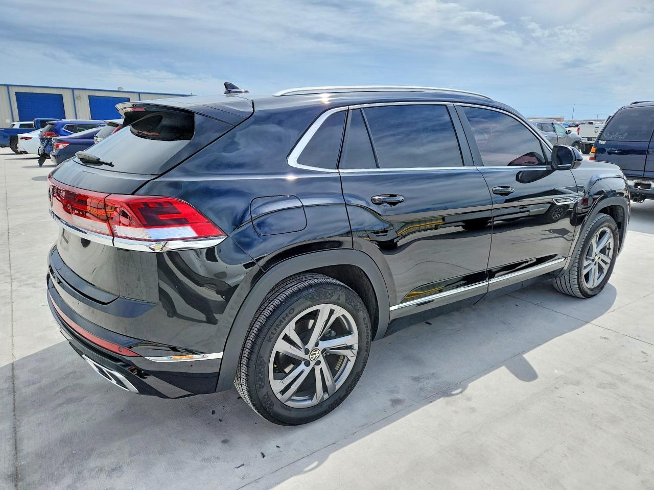 2024 Volkswagen Atlas Cross Sport Sel R-Line - Фото 3