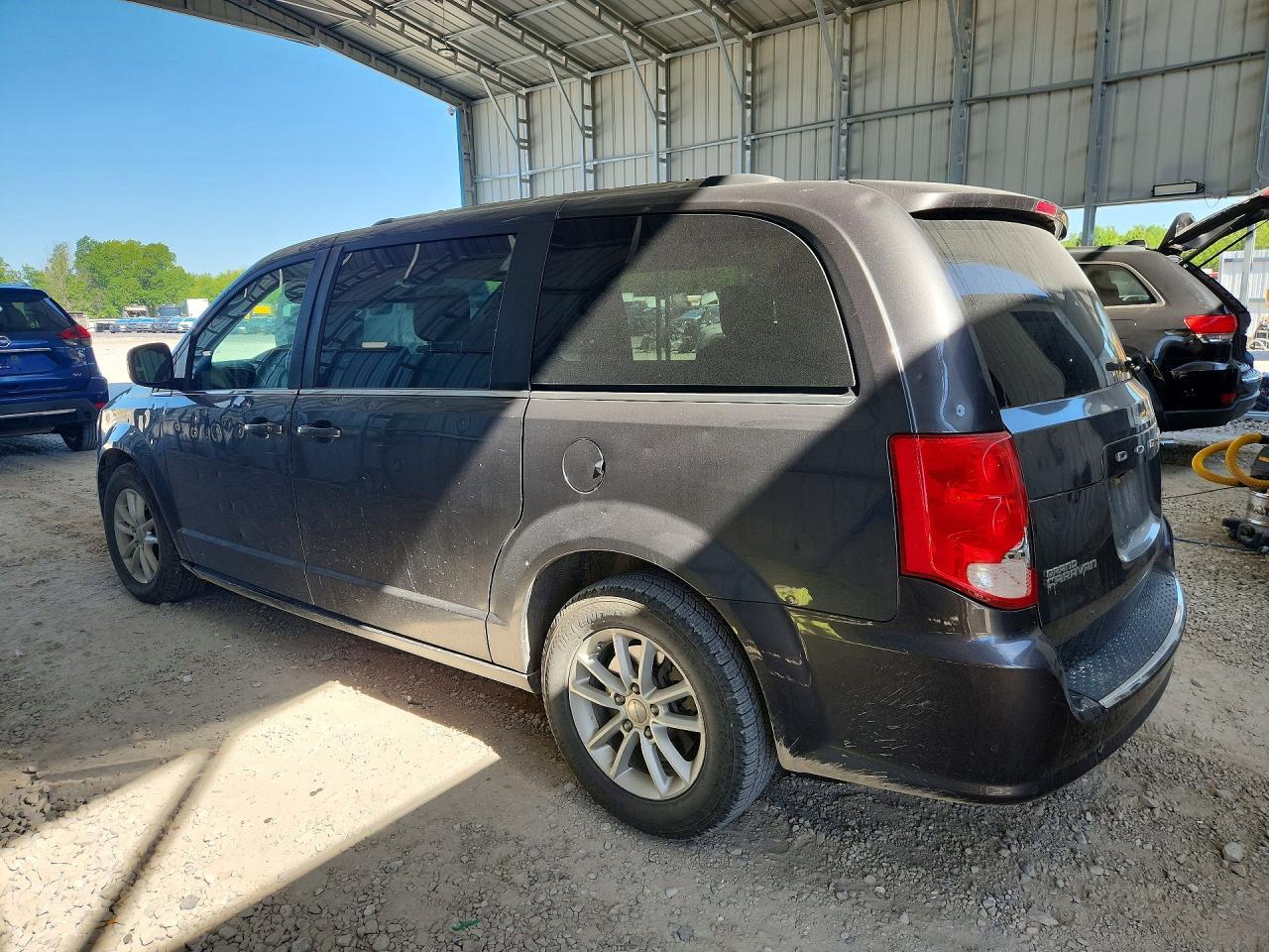 2019 Dodge Grand Caravan Sxt - Фото 2