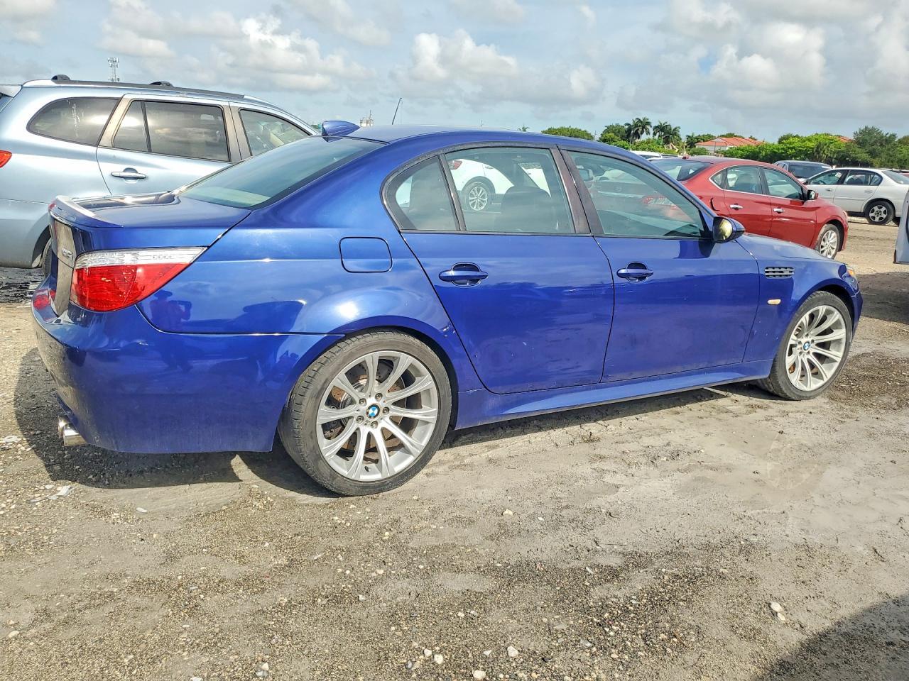 2006 BMW M5 - Фото 3