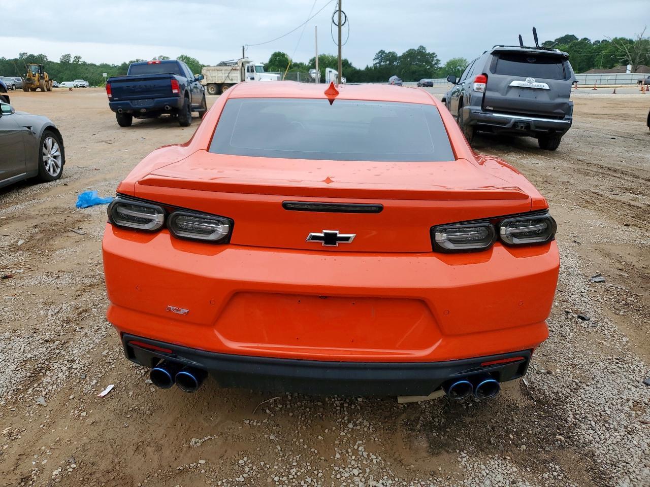 2019 Chevrolet Camaro Lt - Image 6