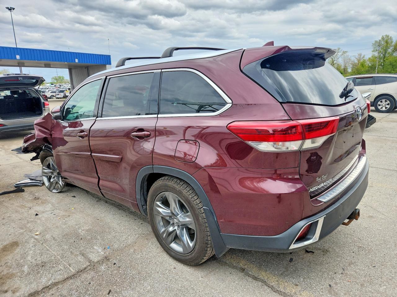 2018 Toyota Highlander Limited Platinum - Фото 2