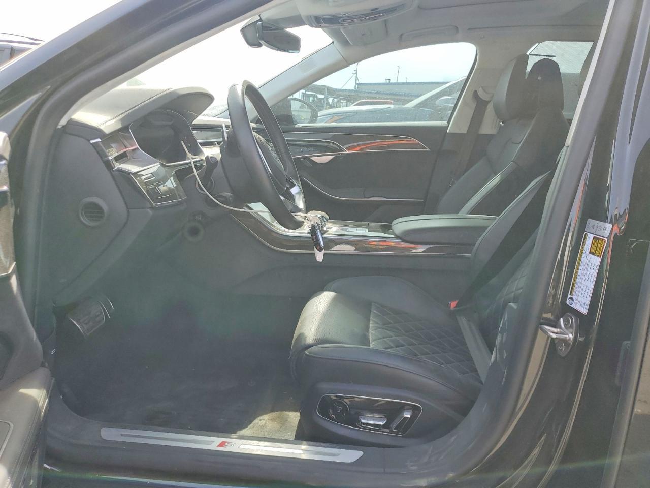 2021 Audi S8 - Image 7