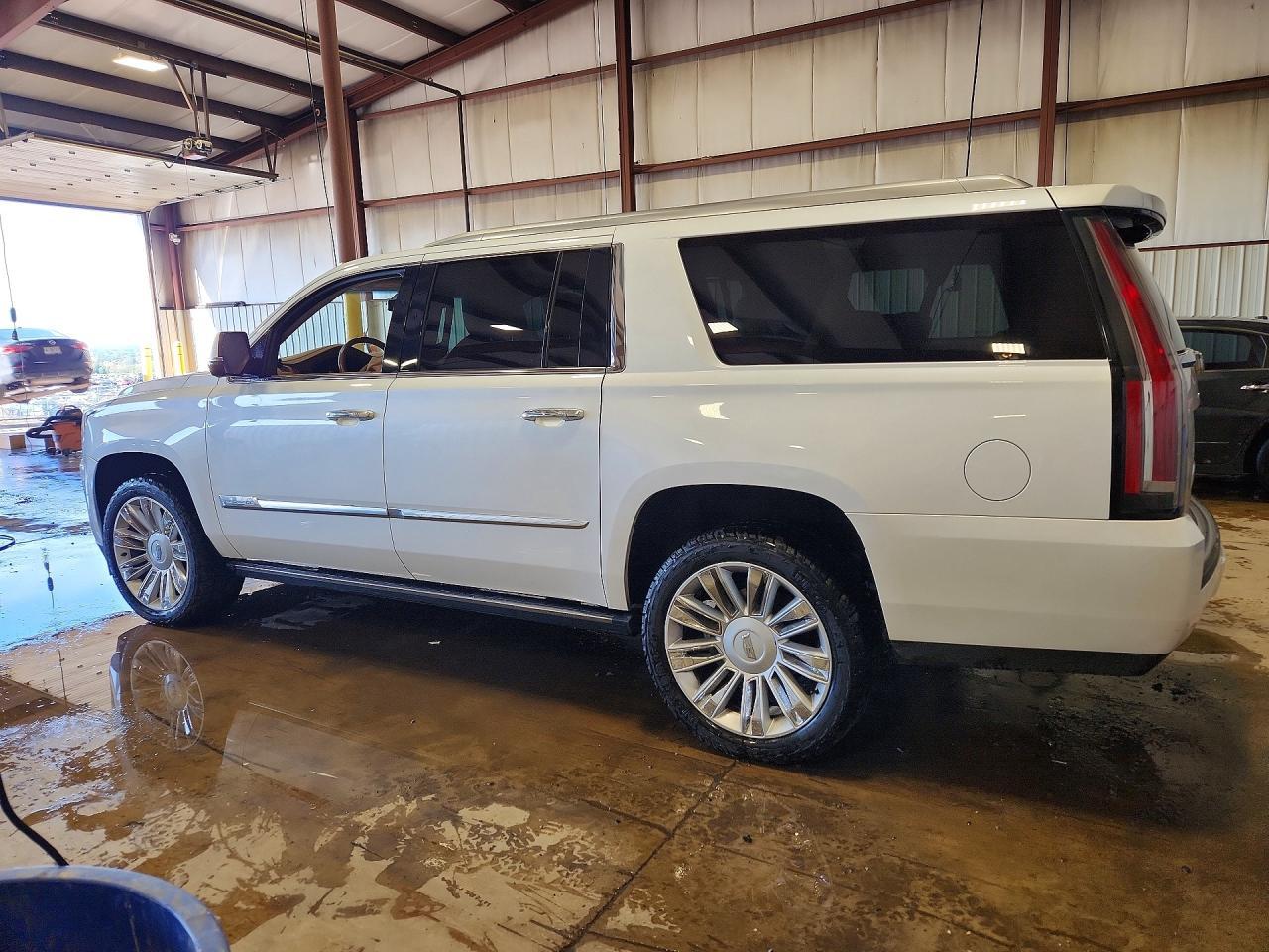 2016 Cadillac Escalade Esv Platinum - Фото 2