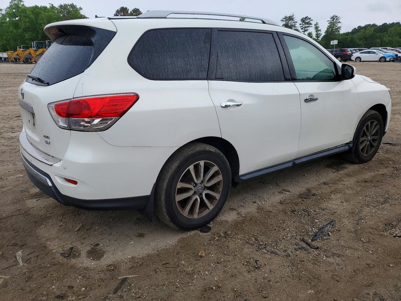 2014 Nissan Pathfinder Sv - Image 3