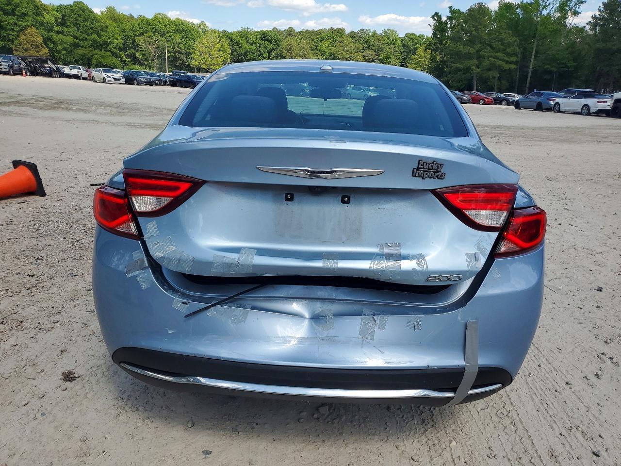 2015 Chrysler 200 Limited - Image 6