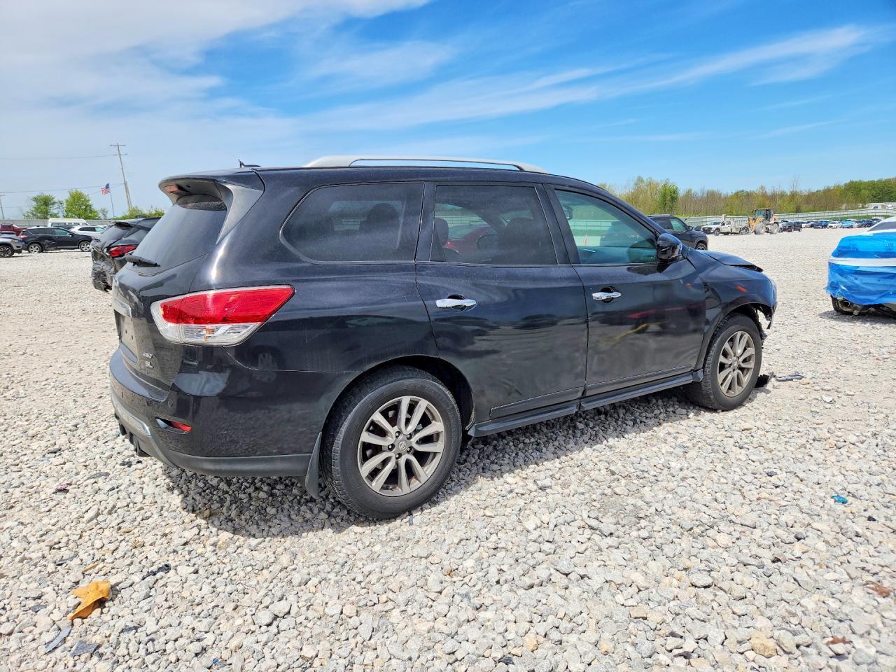 2015 Nissan Pathfinder Sl - Фото 3