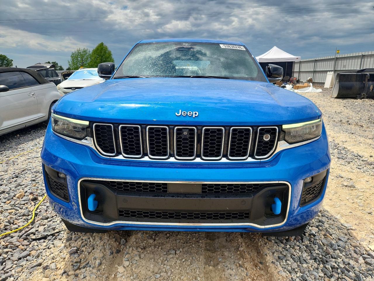 2023 Jeep Grand Cherokee Overland 4Xe - Image 5