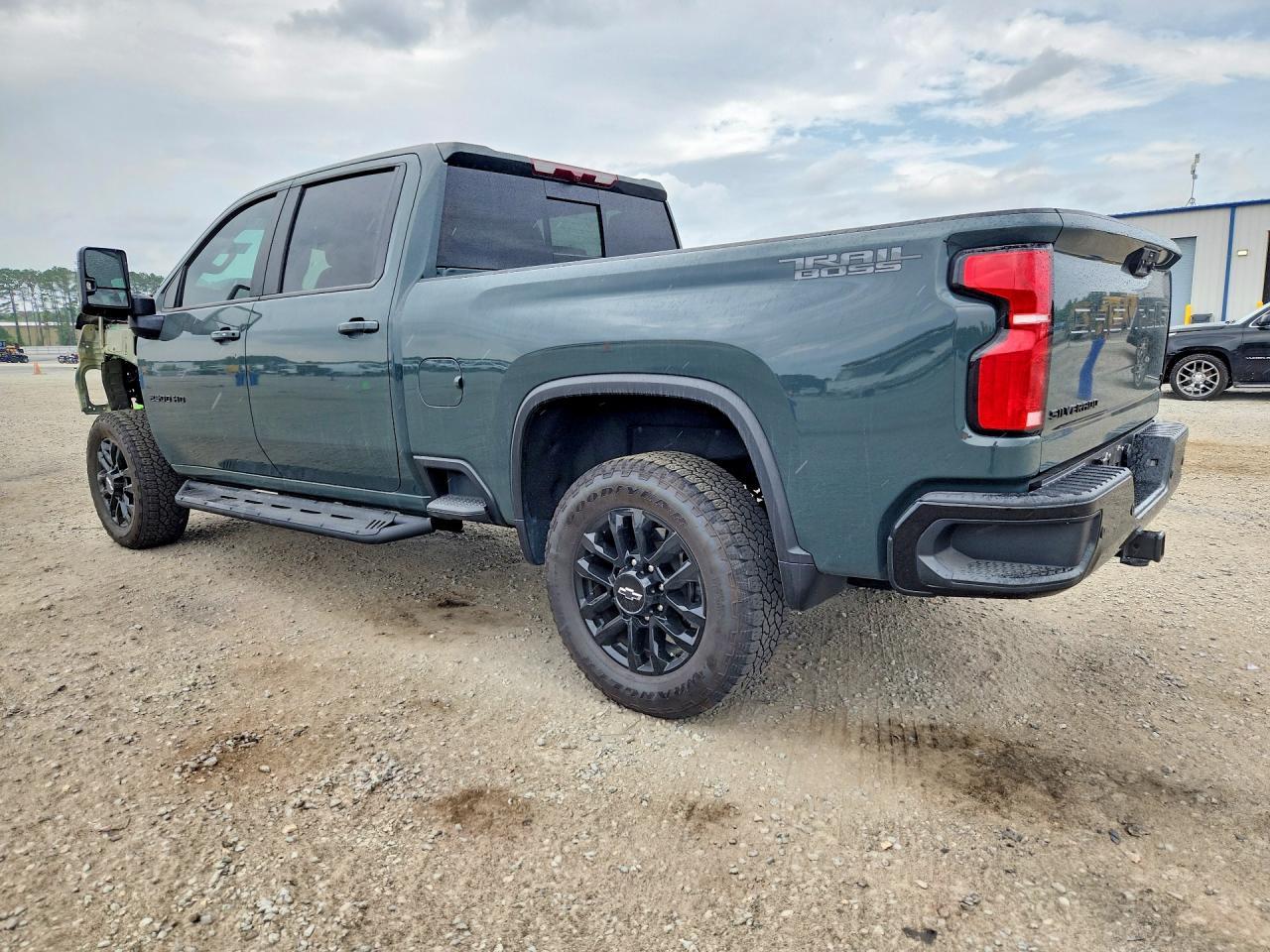 2025 Chevrolet Silverado K2500 Heavy Duty Lt - Image 2