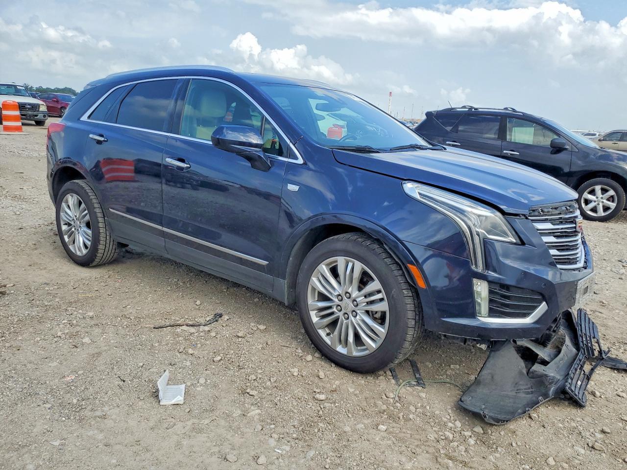 2017 Cadillac Xt5 Premium Luxury - Фото 4