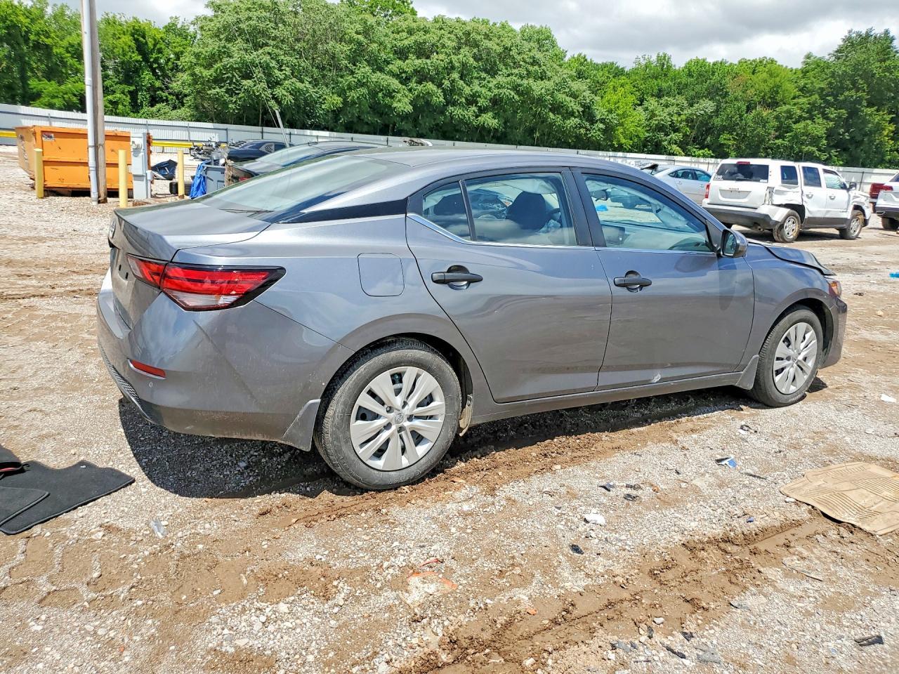 2025 Nissan Sentra S - Image 3