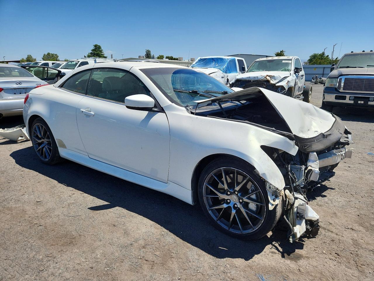 2013 Infiniti G37 Convertible Base - Фото 4
