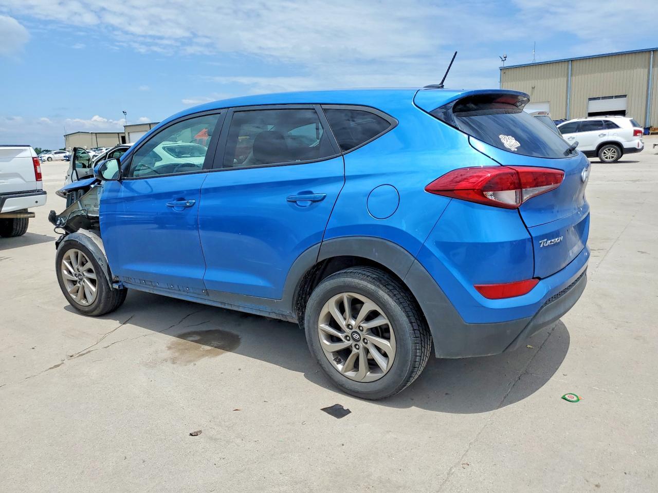 2017 Hyundai Tucson Se - Фото 2