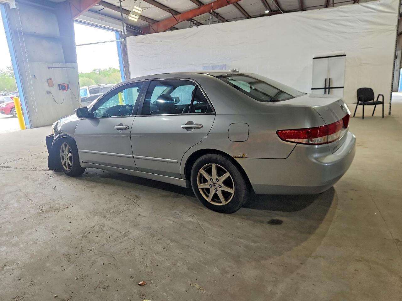 2004 Honda Accord Ex - Image 2