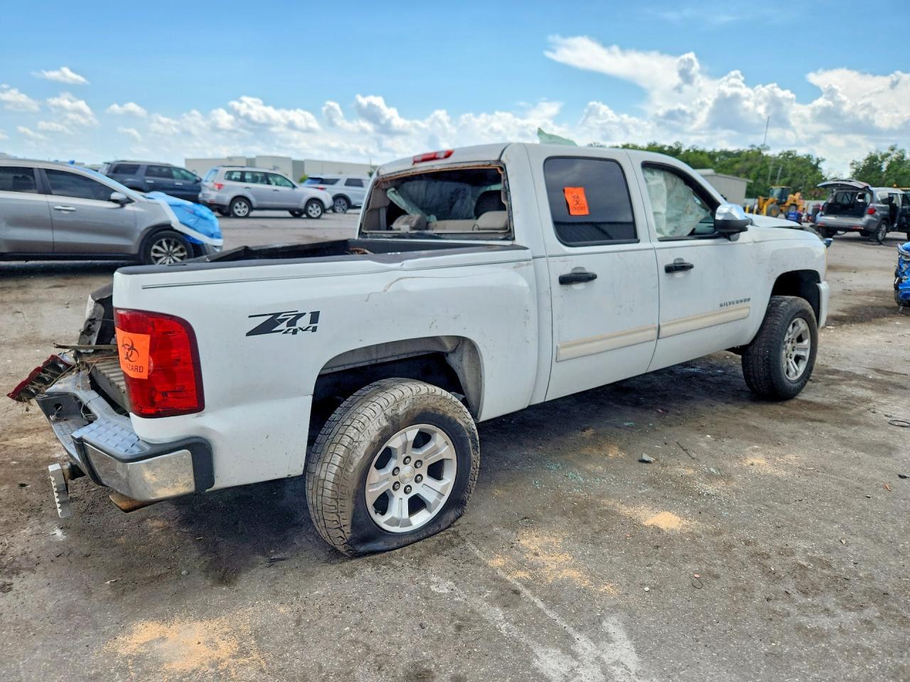 2011 Chevrolet Silverado K1500 Lt - Фото 3