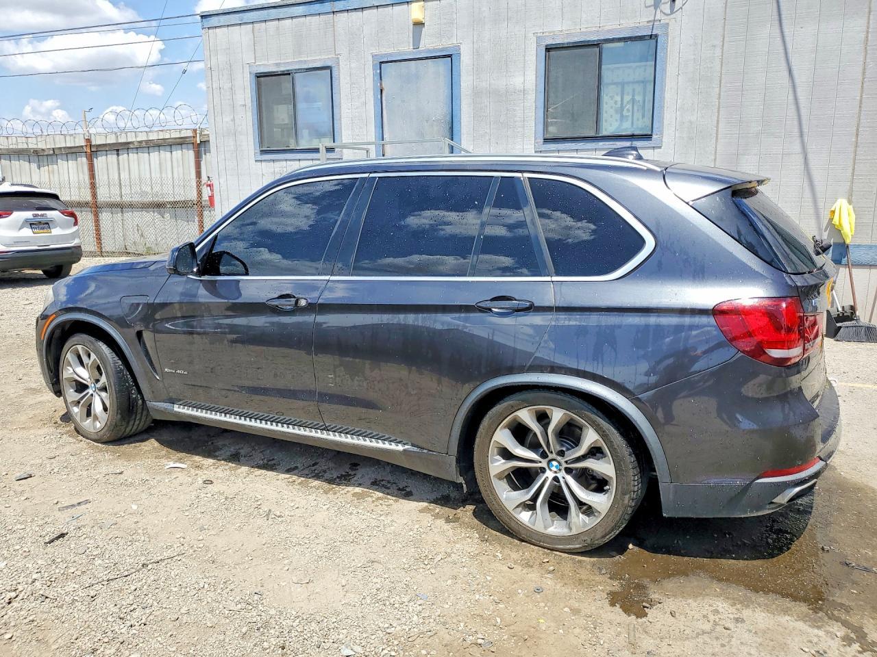 2016 BMW X5 Xdr40E - Фото 2