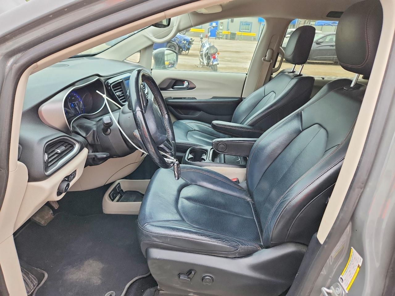 2020 Chrysler Pacifica Touring L - Фото 7