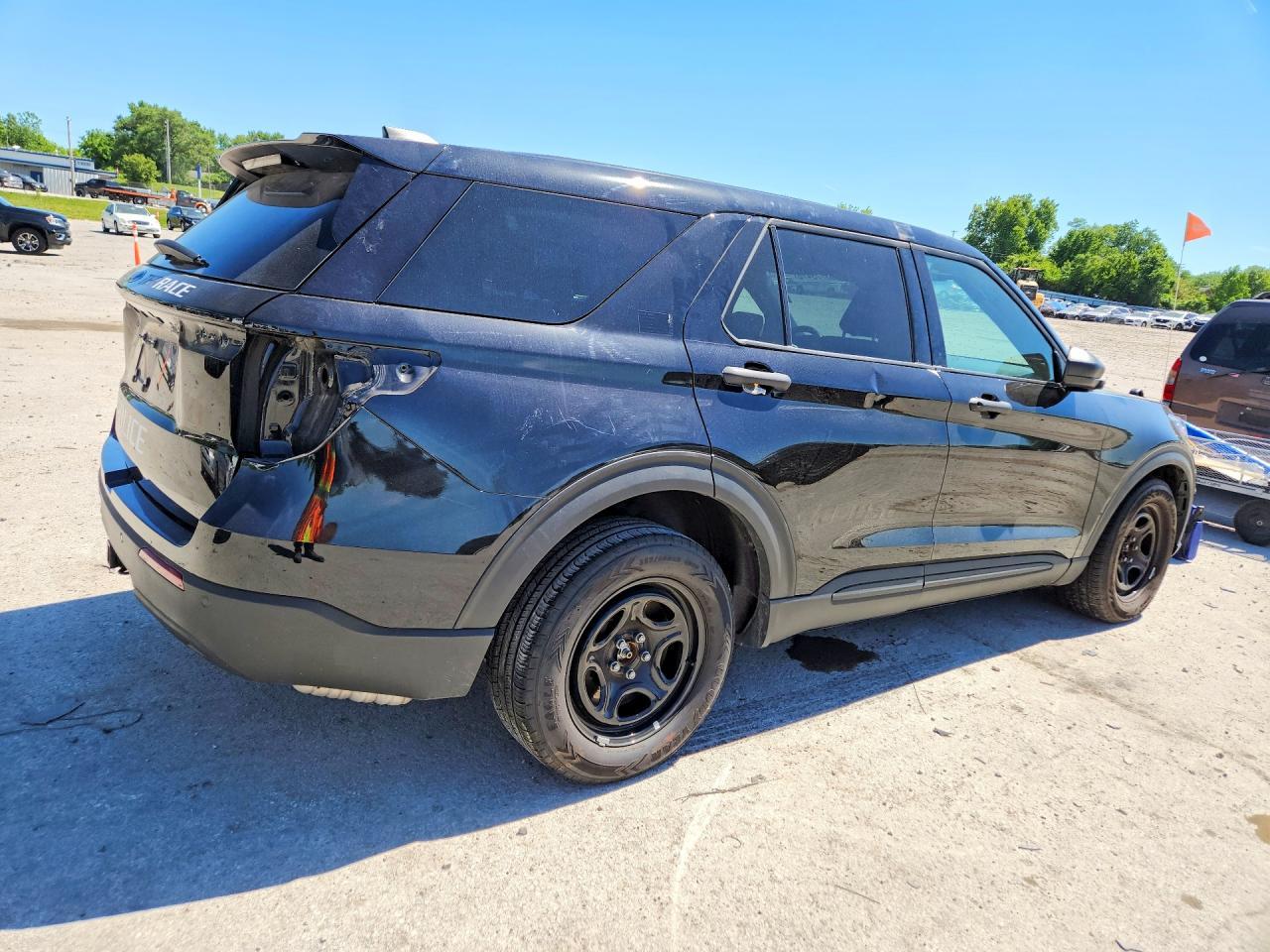 2025 Ford Explorer Police Interceptor - Image 3