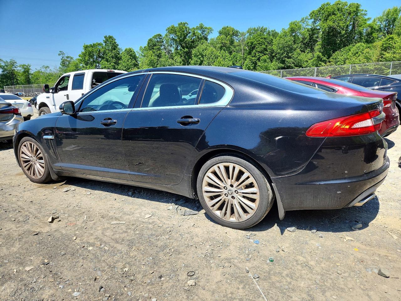 2012 Jaguar Xf Portfolio - Image 2