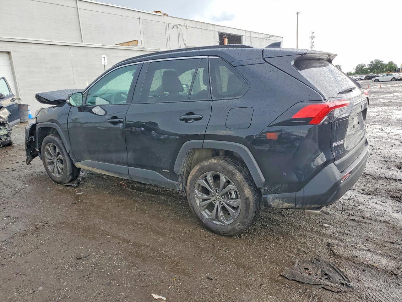 2024 Toyota Rav4 Xle Premium - Image 2
