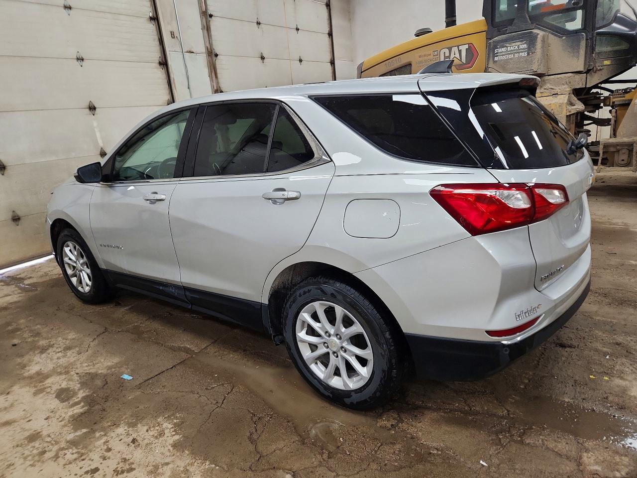 2019 Chevrolet Equinox Lt - Image 2