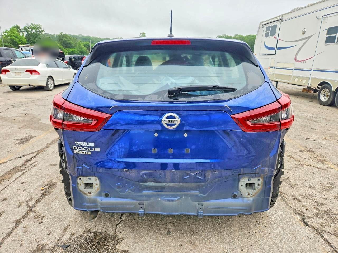 2020 Nissan Rogue Sport S - Image 6
