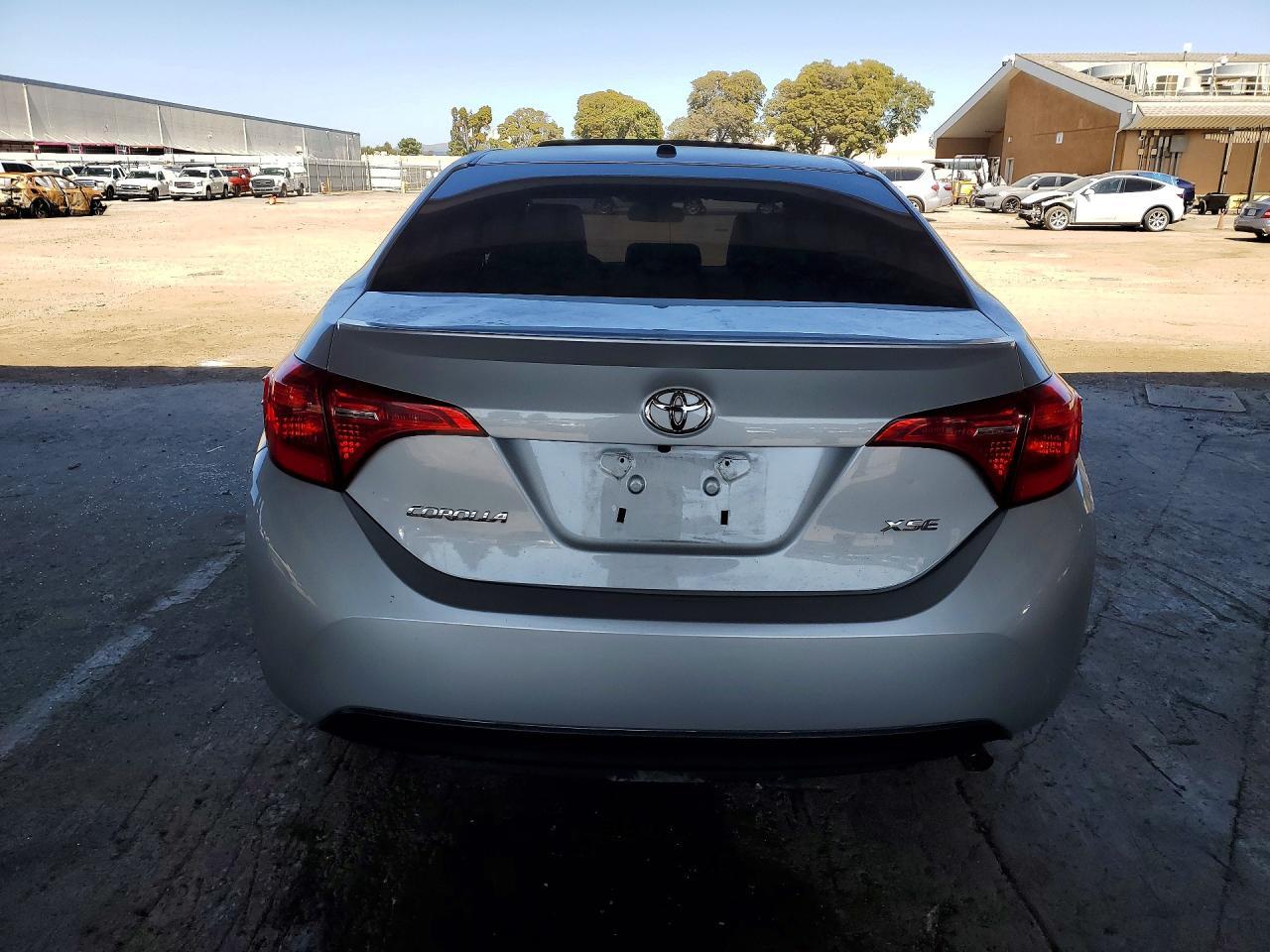 2018 Toyota Corolla Xse - Фото 6