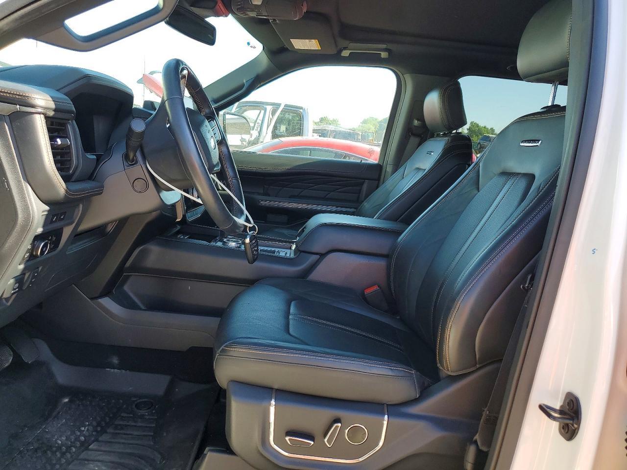 2023 Ford Expedition Max Platinum - Image 7