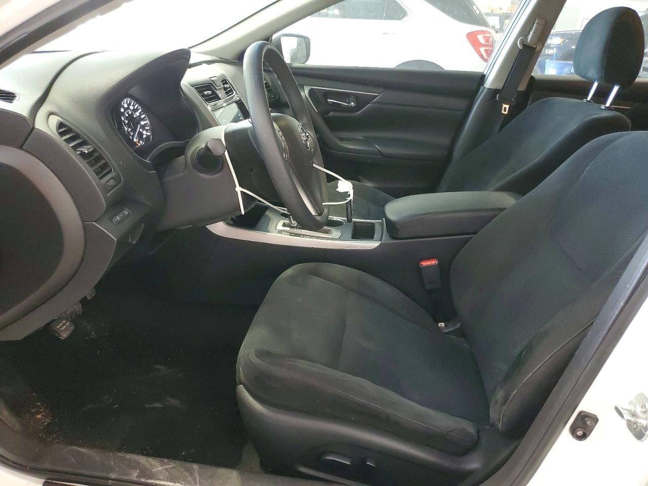 2015 Nissan Altima 2.5 S - Фото 7