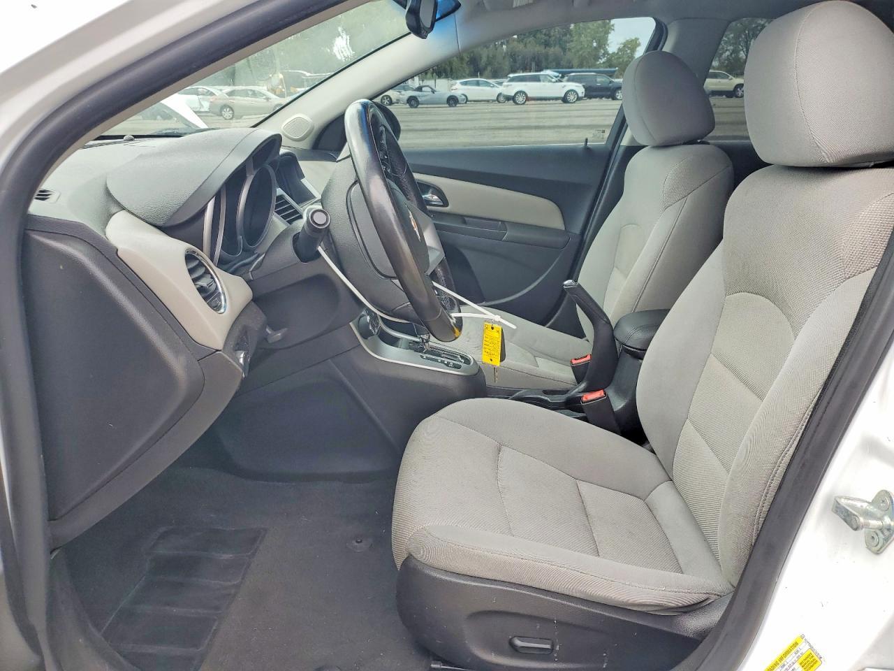 2014 Chevrolet Cruze Lt - Image 7