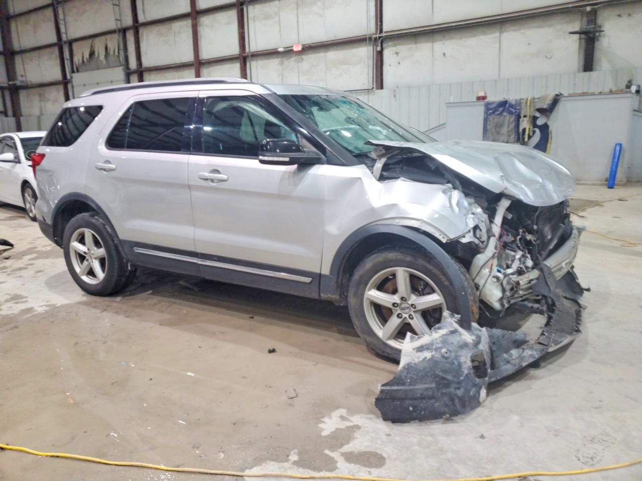 2017 Ford Explorer Xlt - Image 4