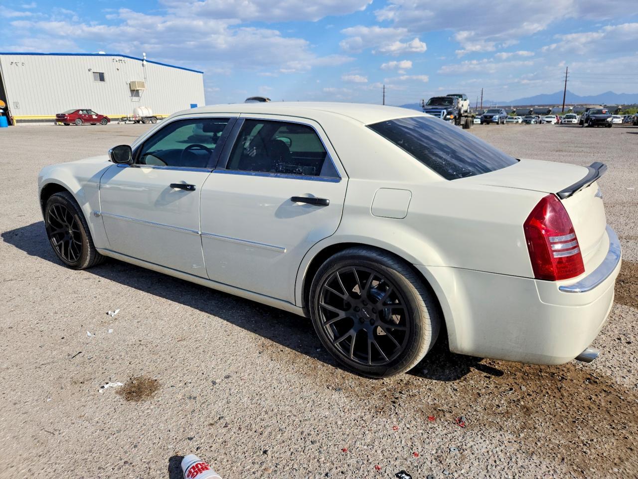 2006 Chrysler 300C - Фото 2